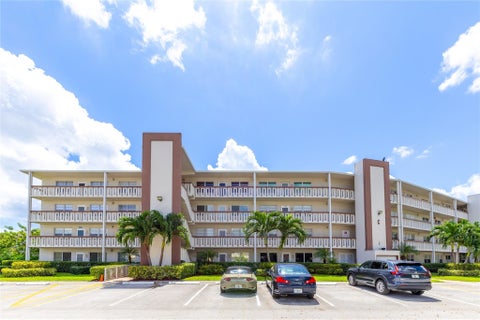 Tiny photo for 417 Richmond C #417, Deerfield Beach, FL 33442 (MLS # F10555414)