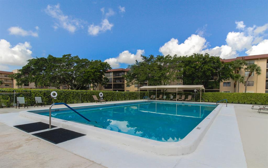 GOLDEN LAKES CONDO - Residential