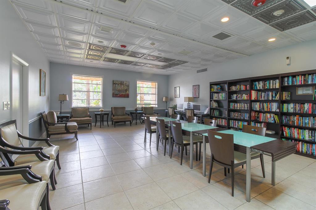 GOLDEN LAKES CONDO - Residential