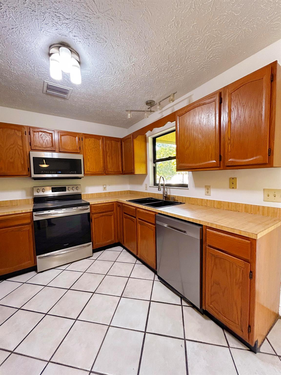 PORT ST LUCIE SECTION 15 - Residential