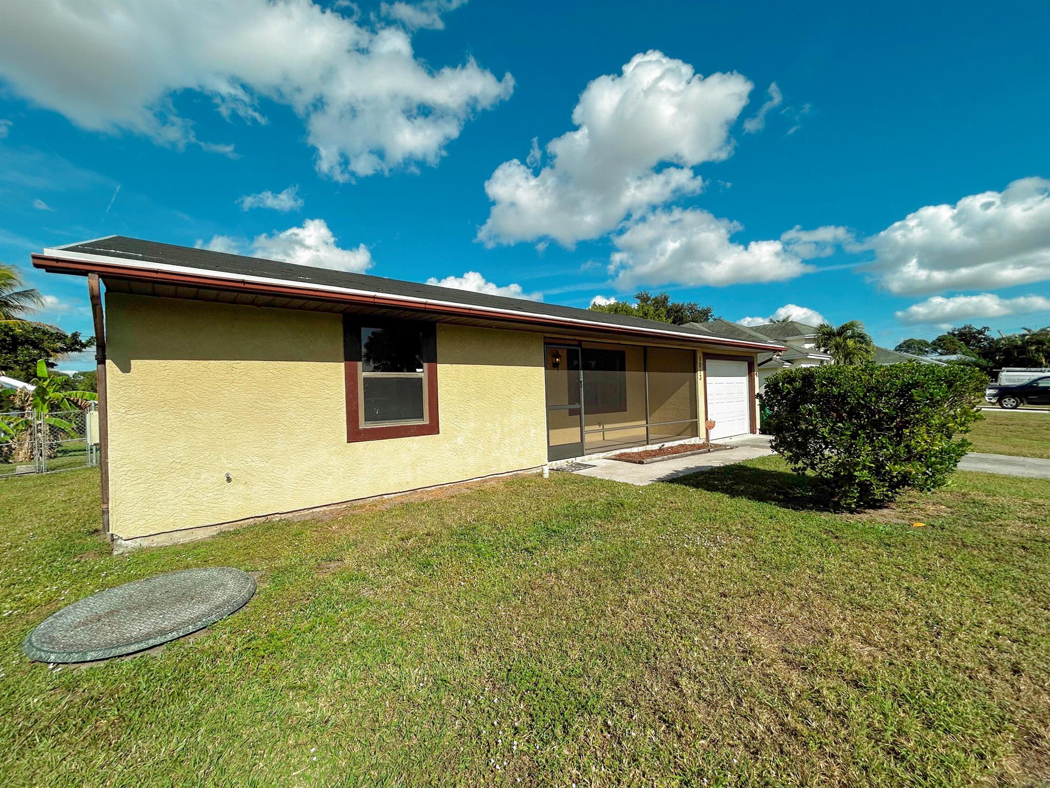 PORT ST LUCIE SECTION 15 - Residential