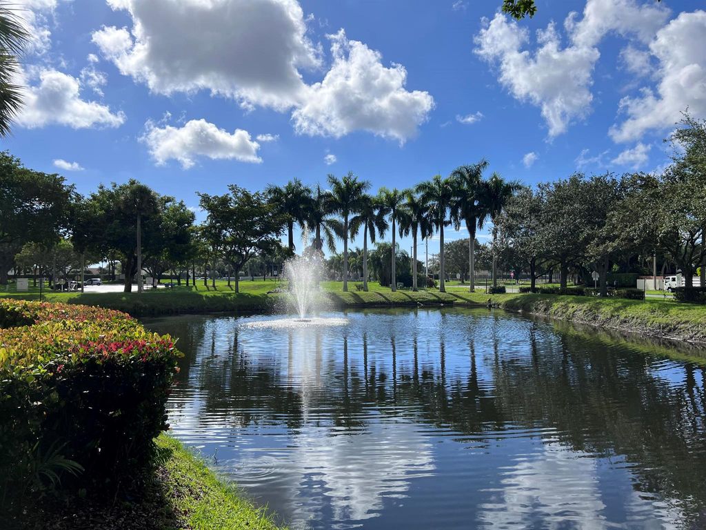 Photo of 1514 W Meadows Circle W #1514, Boynton Beach, FL 33436 (MLS # R11048025)