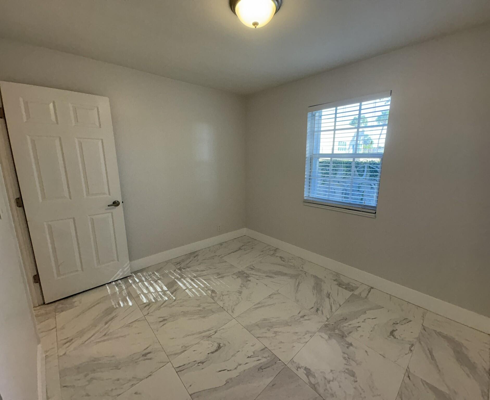 EL MONTE PARK - Residential