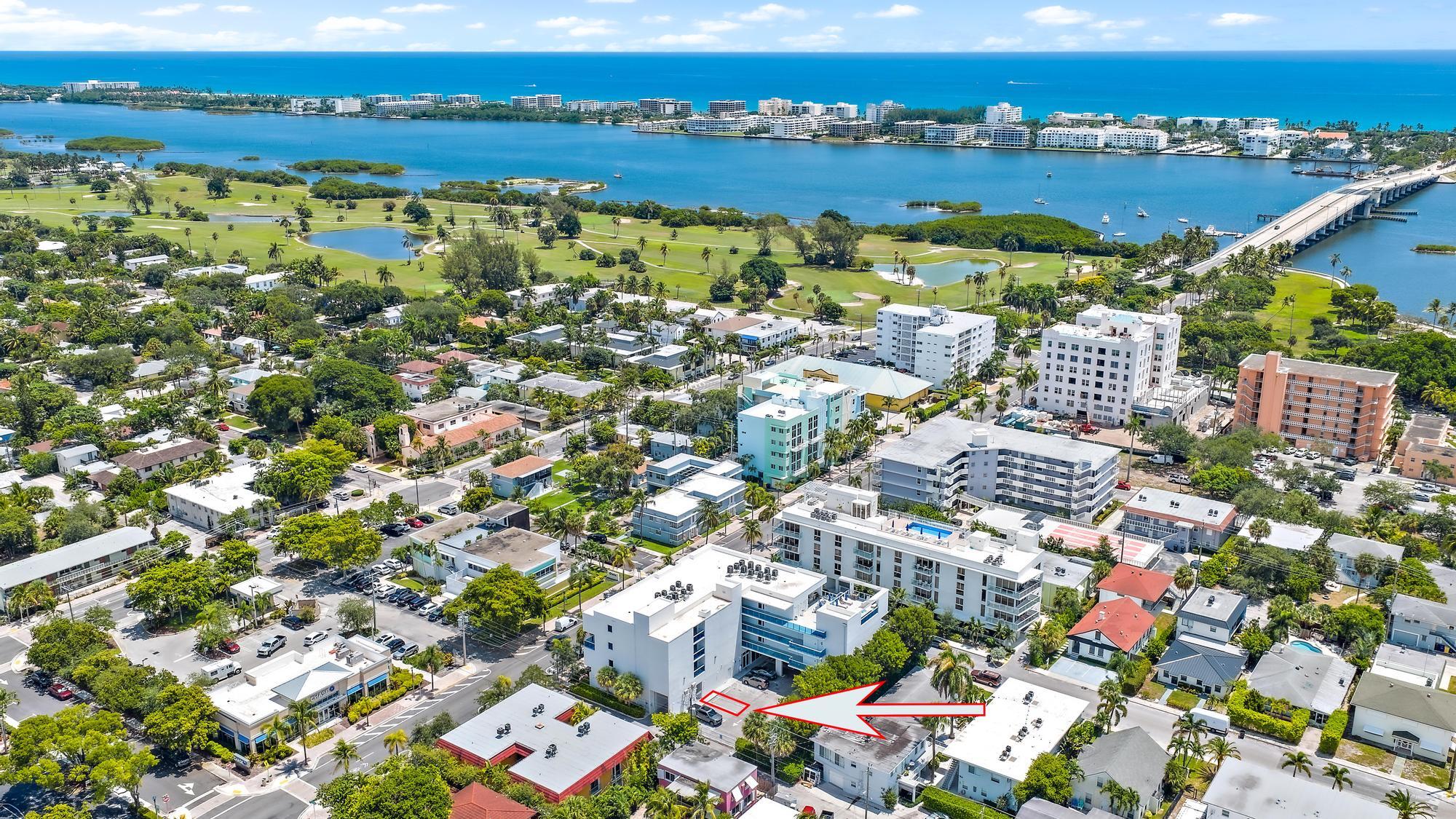 ONE LUXURY CONDO - Residential