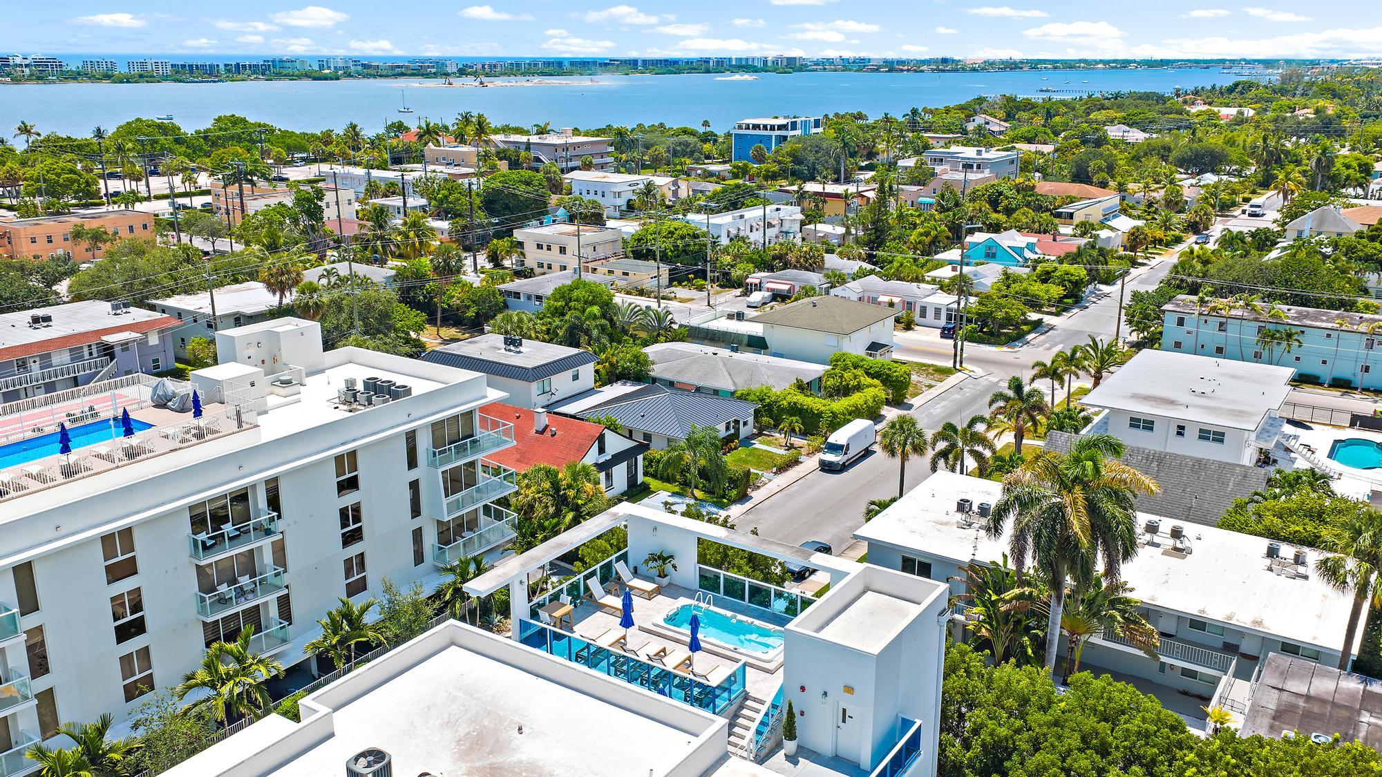 ONE LUXURY CONDO - Residential