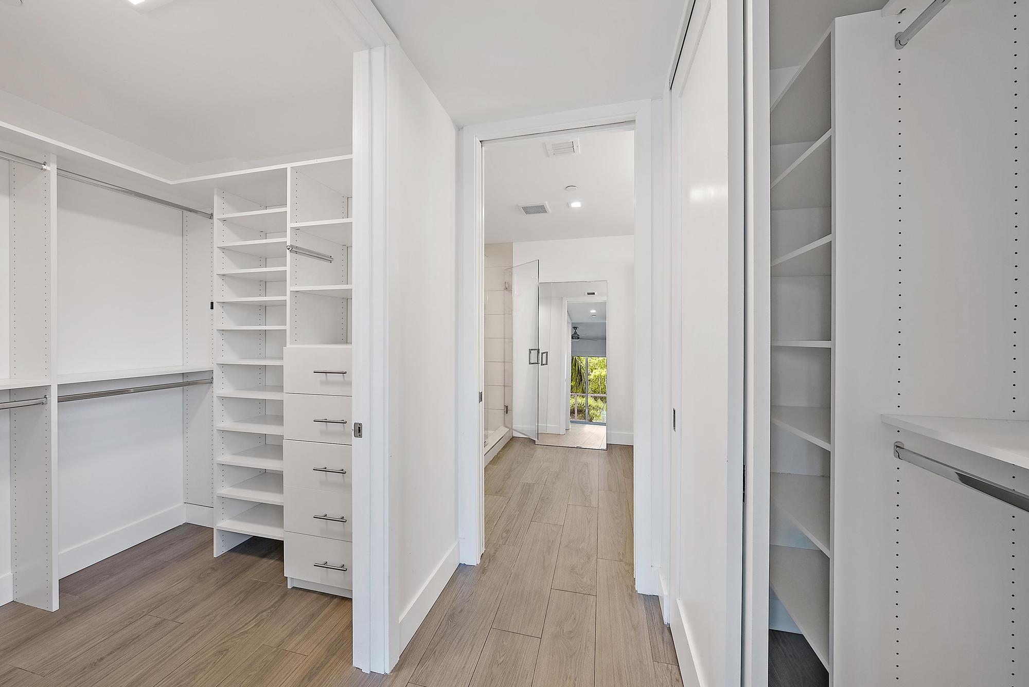 ONE LUXURY CONDO - Residential