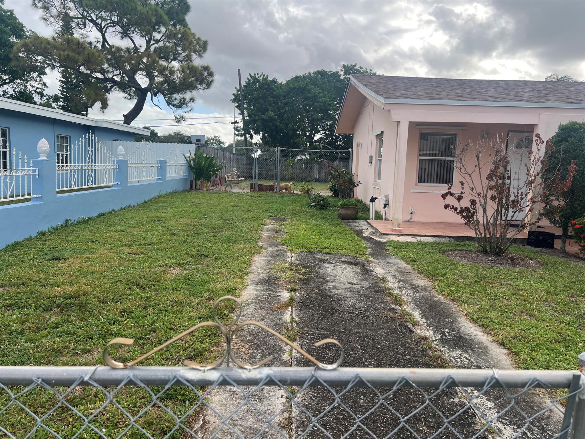 BUNCHE PARK - Residential