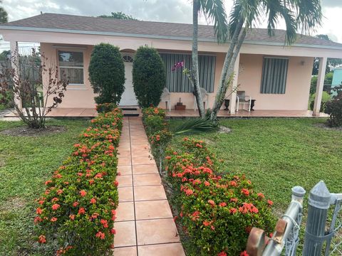 Photo of 16025 NW 22 Court, Opa Locka, FL 33054 (MLS # R11136307) Photo of 16025 NW 22 Court, Opa Locka, FL 33054 (MLS # R11136307)