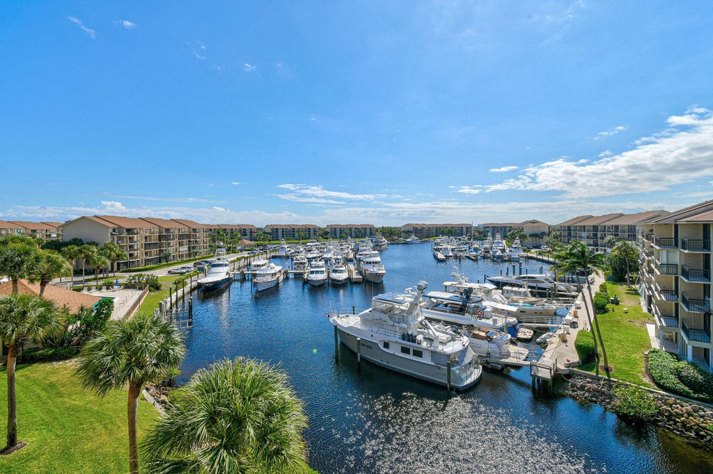 Photo of 1601 Marina Isle Way #505, Jupiter, FL 33477 (MLS # R11137192)