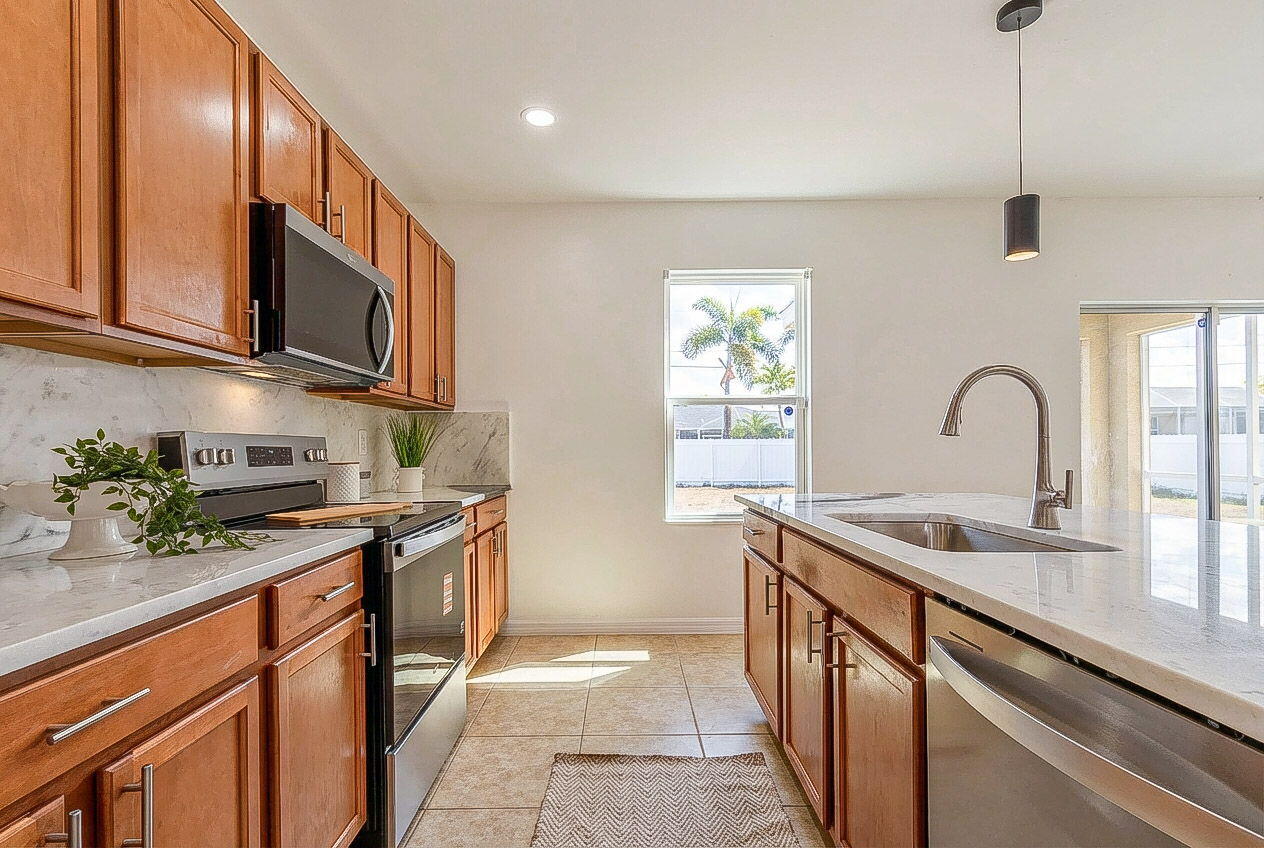 14578 Orange Boulevard