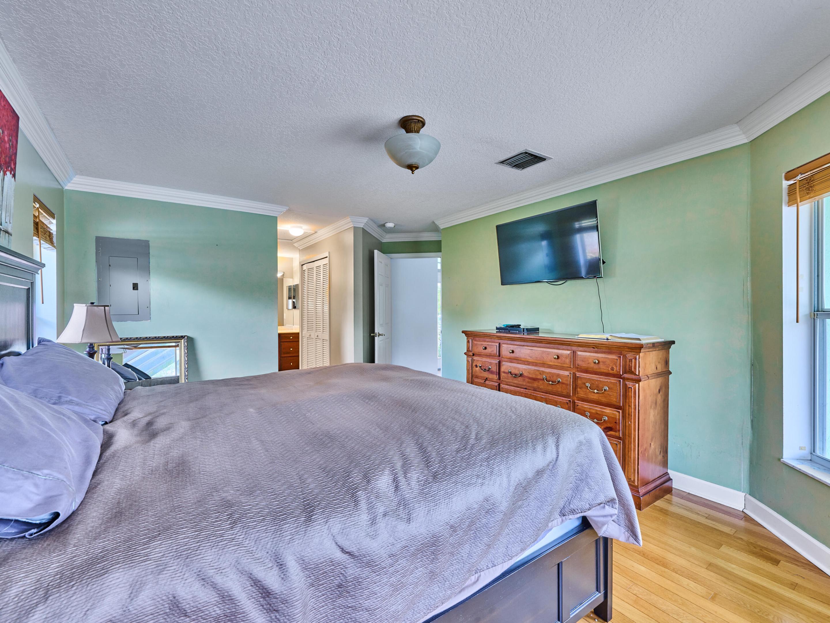 Acreage & Unrec - Residential