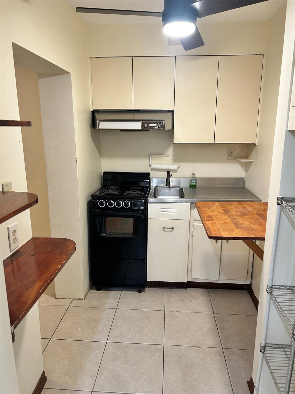 Modelo Park 14-10 B - Residential Lease