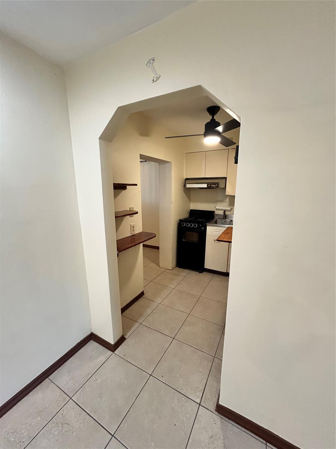 Modelo Park 14-10 B - Residential Lease