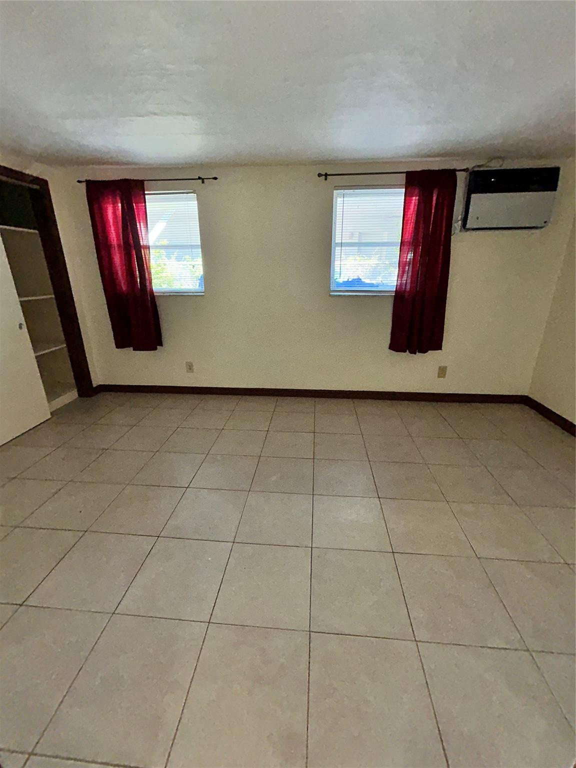 Modelo Park 14-10 B - Residential Lease