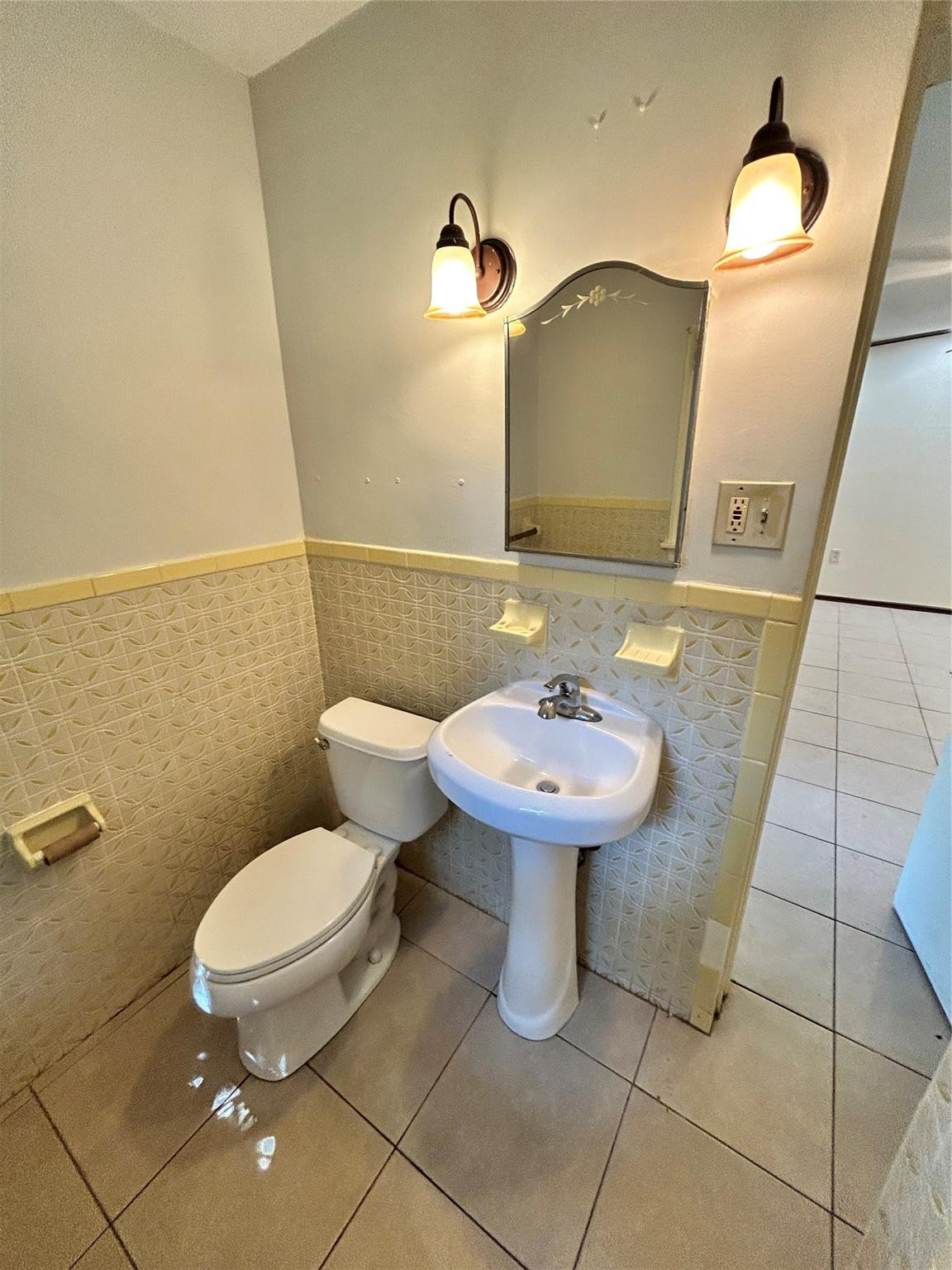 Modelo Park 14-10 B - Residential Lease