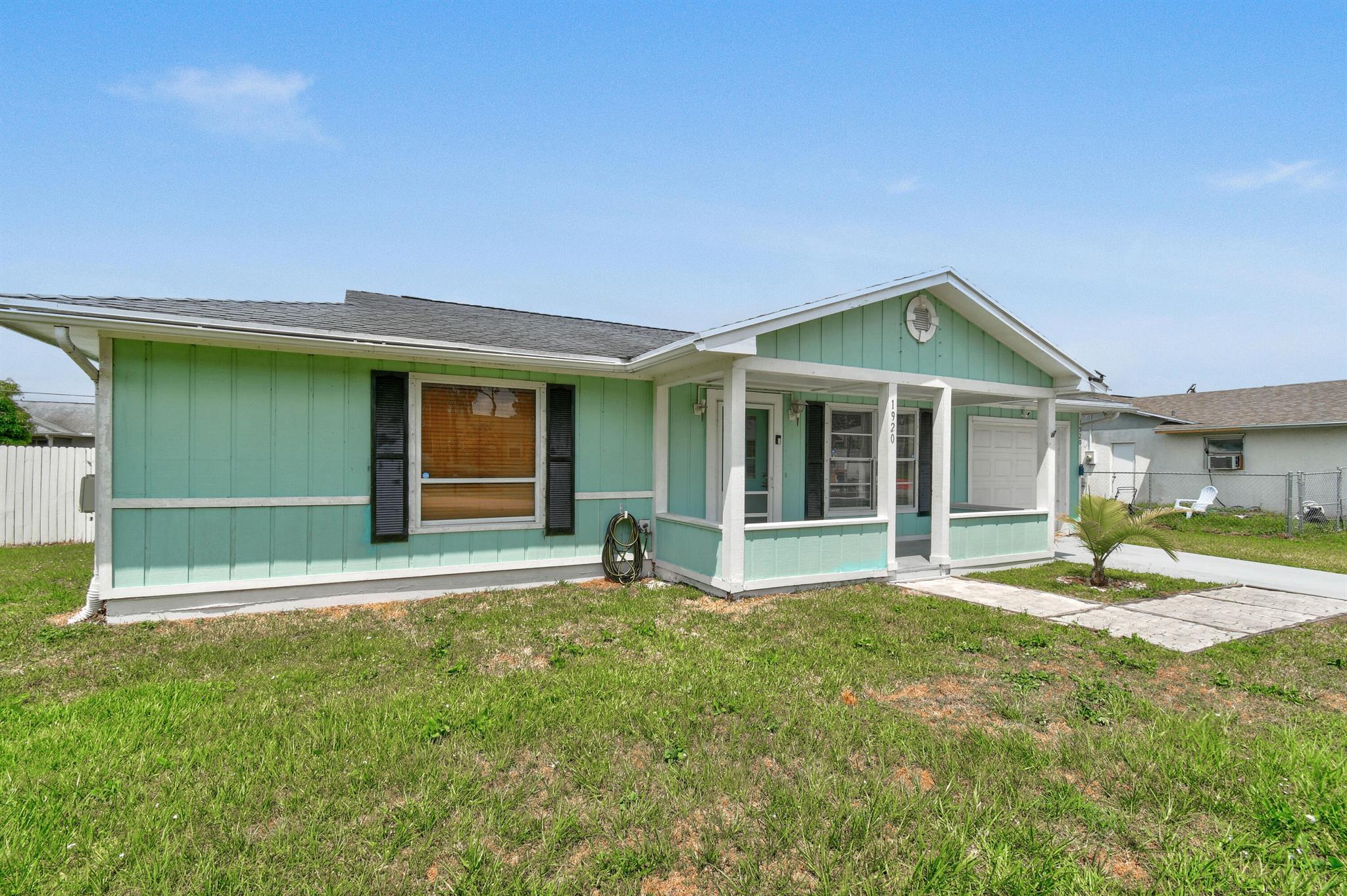 1920 SW Taurus Lane