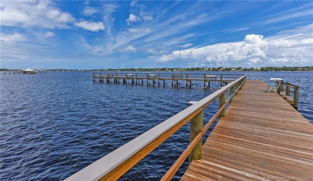 Conquistador Condominiums and homes - Residential