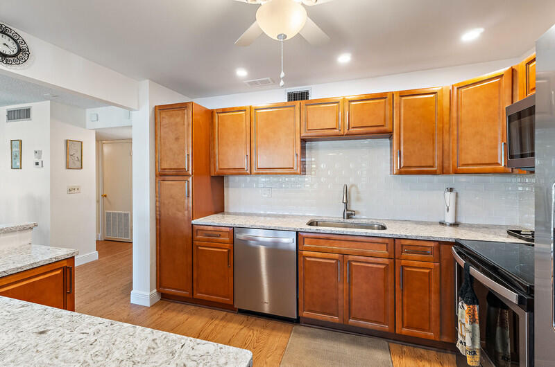 Conquistador Condominiums and homes - Residential