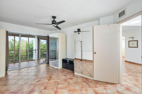 Tiny photo for 3595 Birdie Drive #408, Lake Worth, FL 33467 (MLS # R11168123)