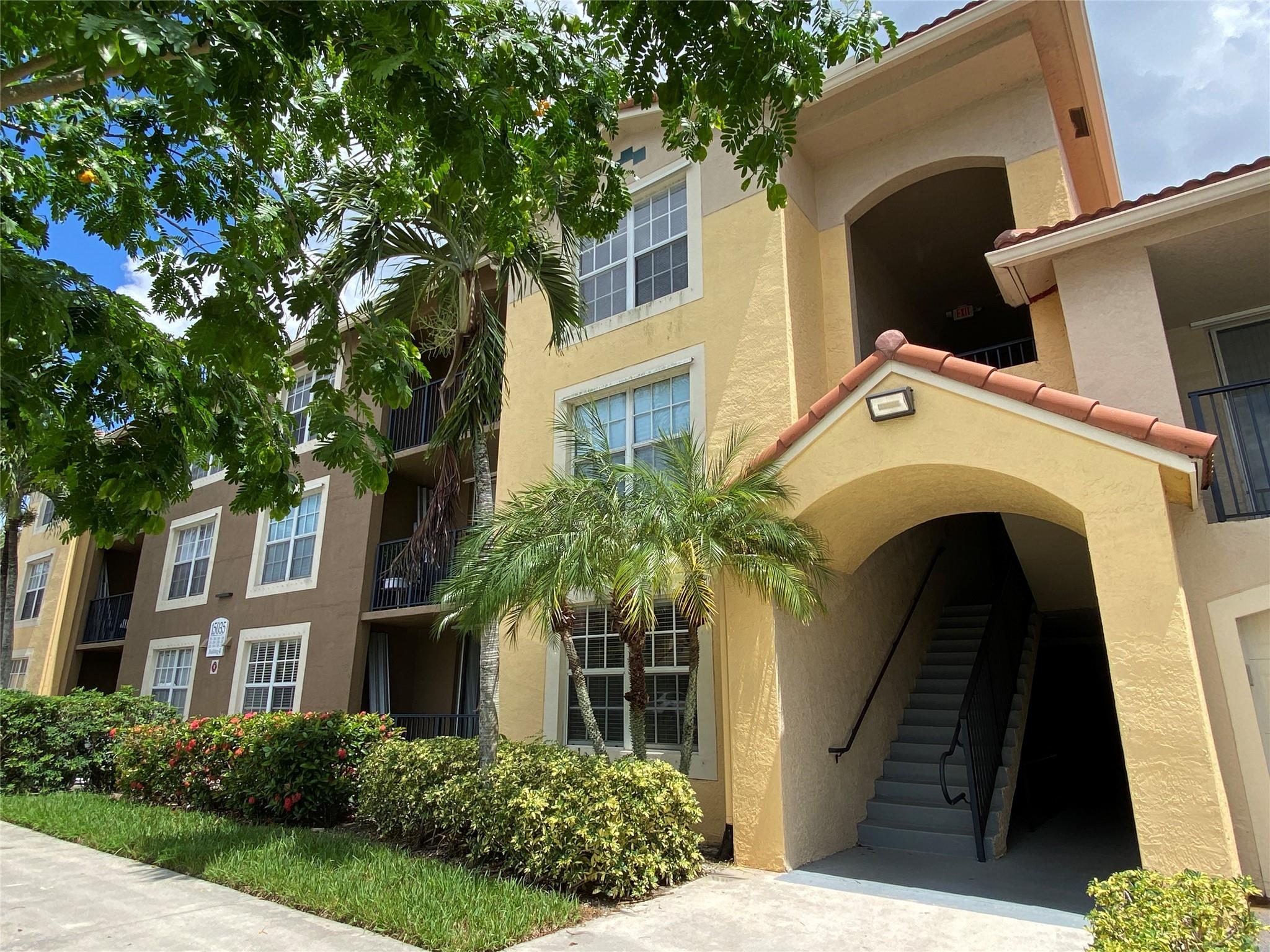 MURANO AT DELRAY BEACH CO - Residential Lease