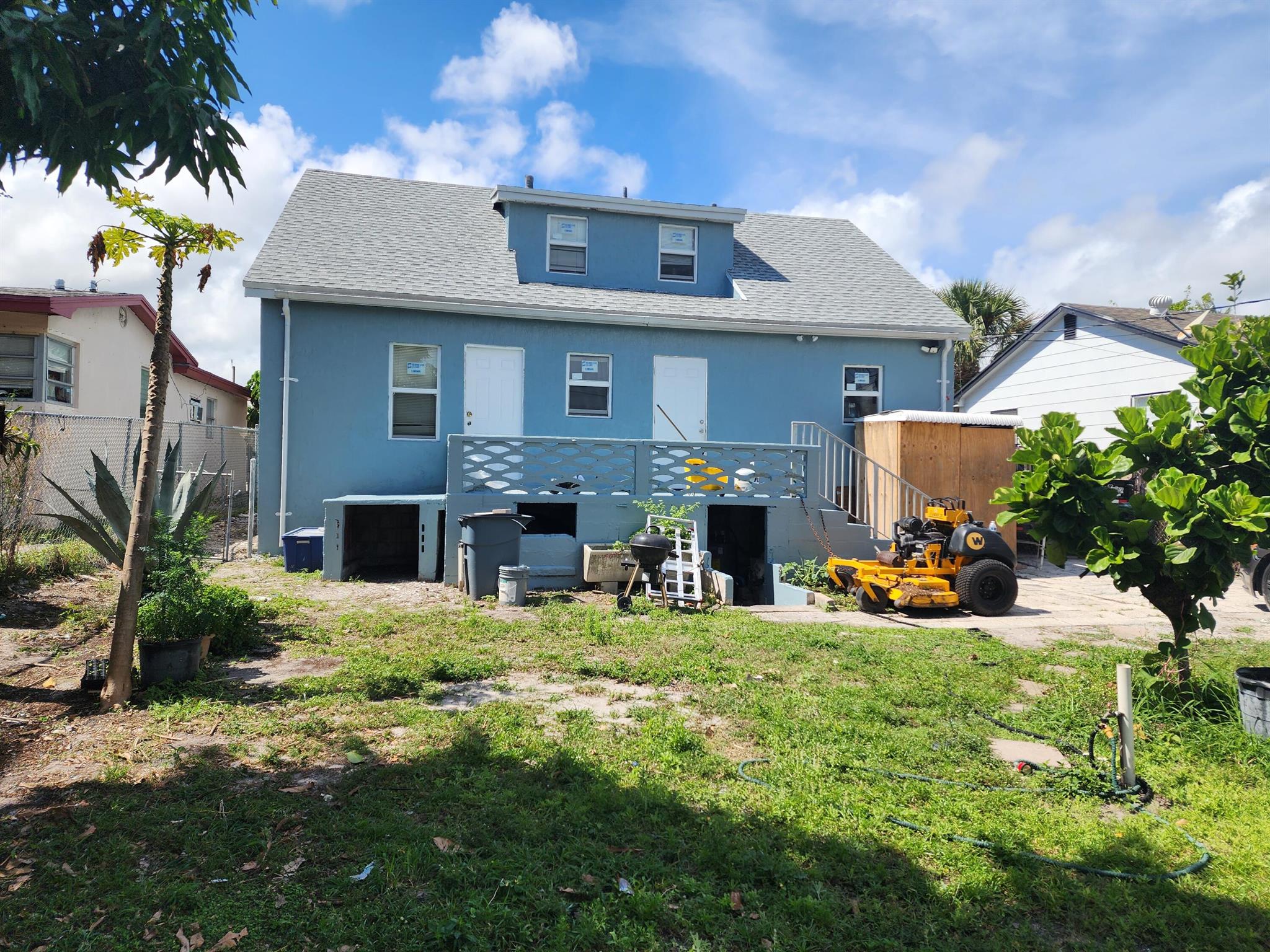 LAKE WORTH TOWN OF - Residential Income