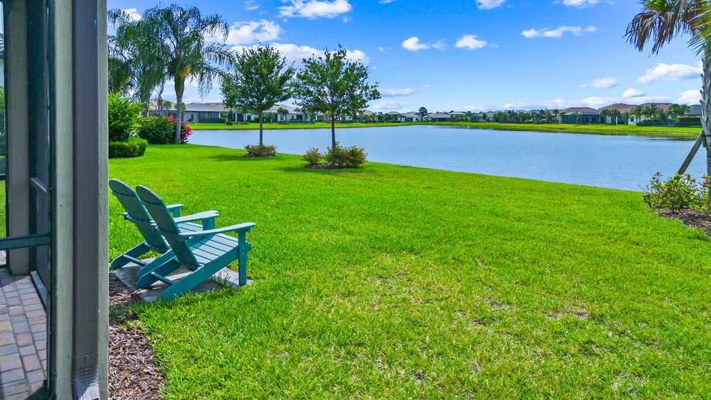 Photo of 471 SE Vallarta Drive, Port Saint Lucie, FL 34984 (MLS # B26028328)