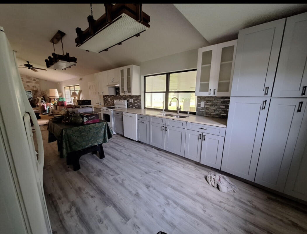 METES AND BOUNDS - Residential