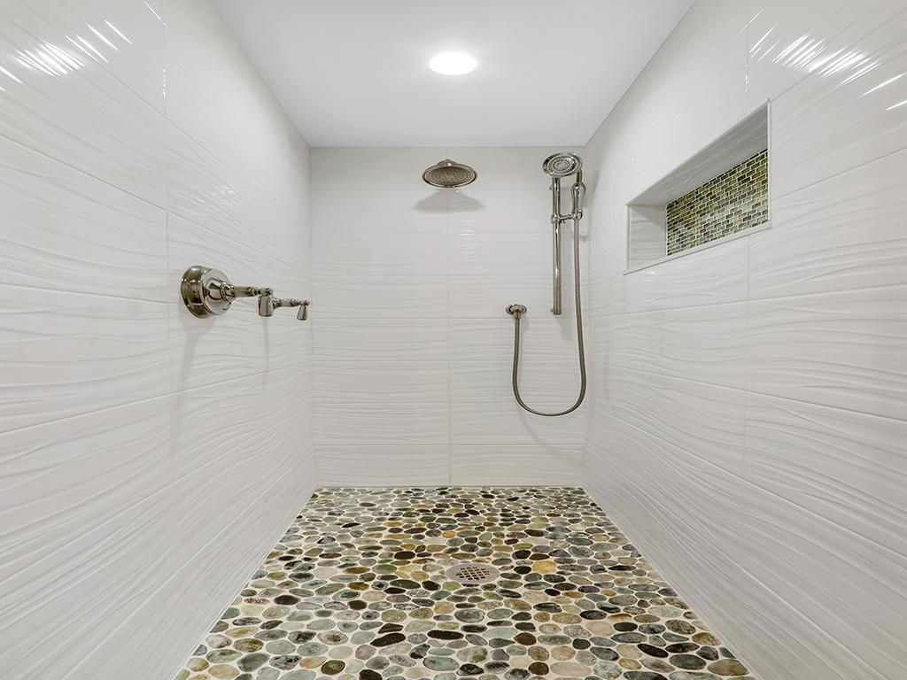 OCEAN PARKS CONDO - Residential