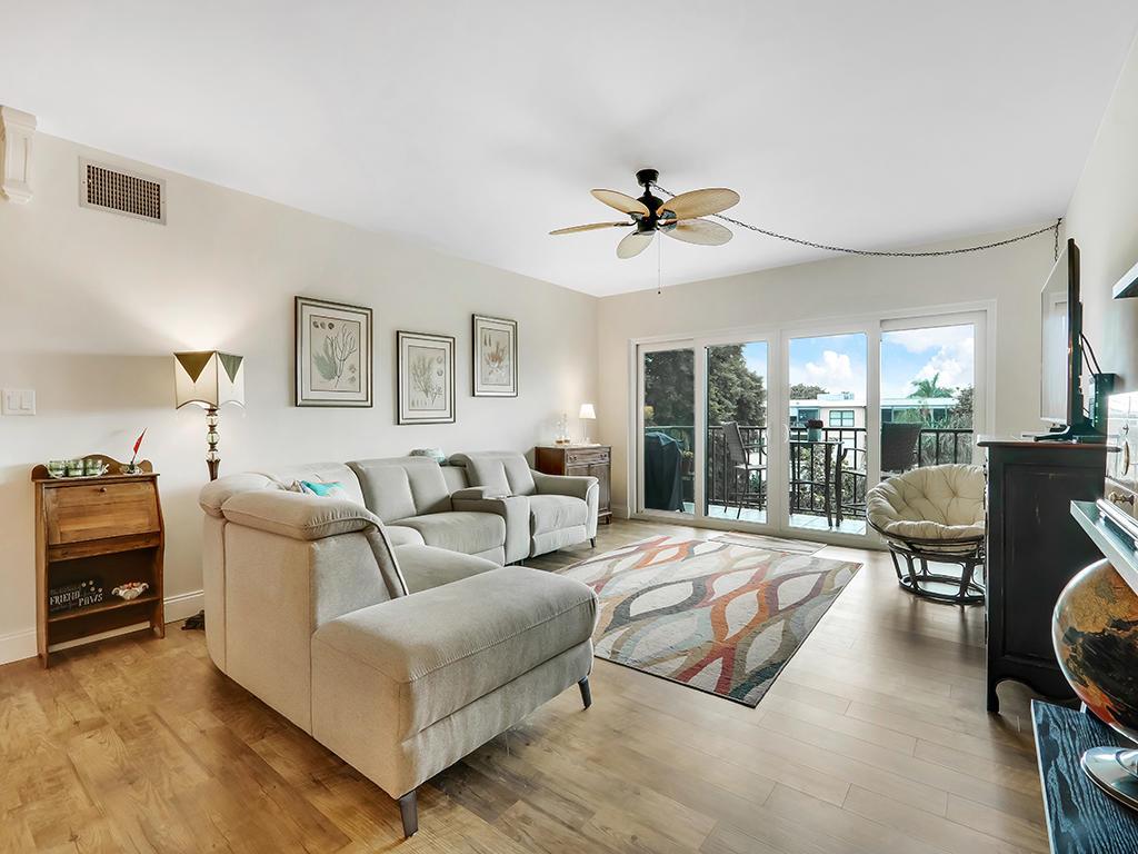 OCEAN PARKS CONDO - Residential