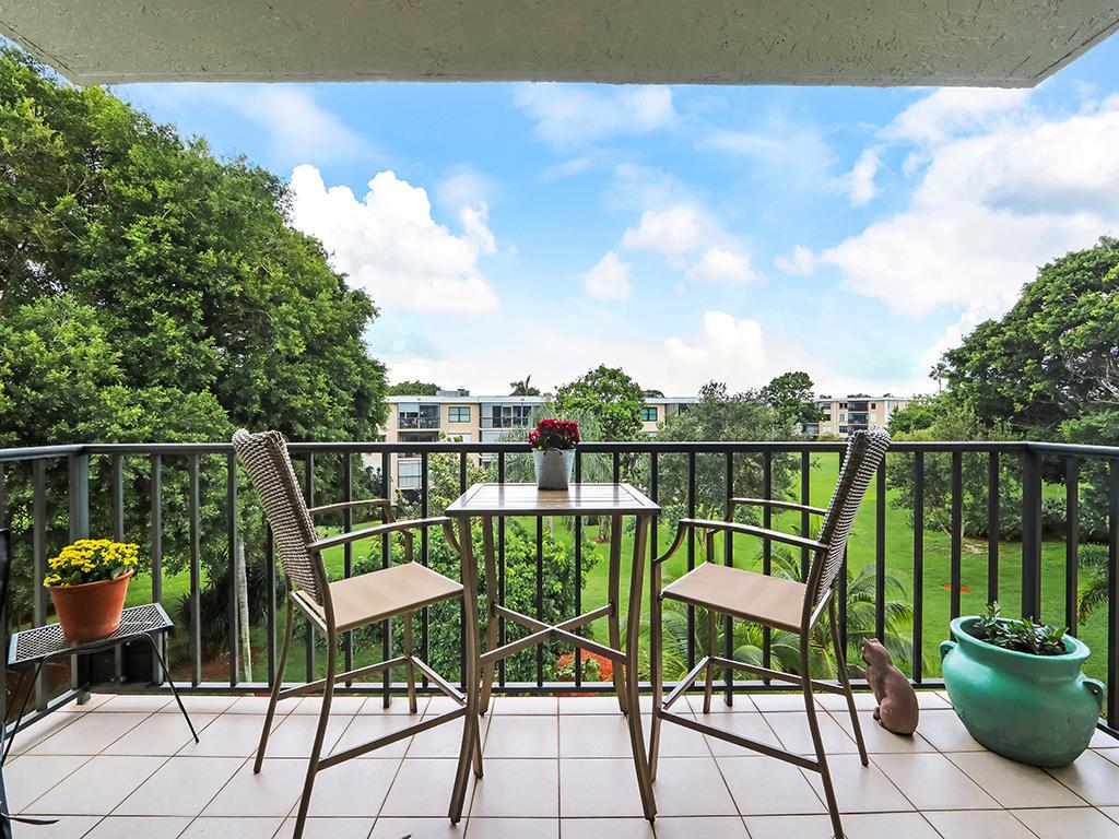 OCEAN PARKS CONDO - Residential