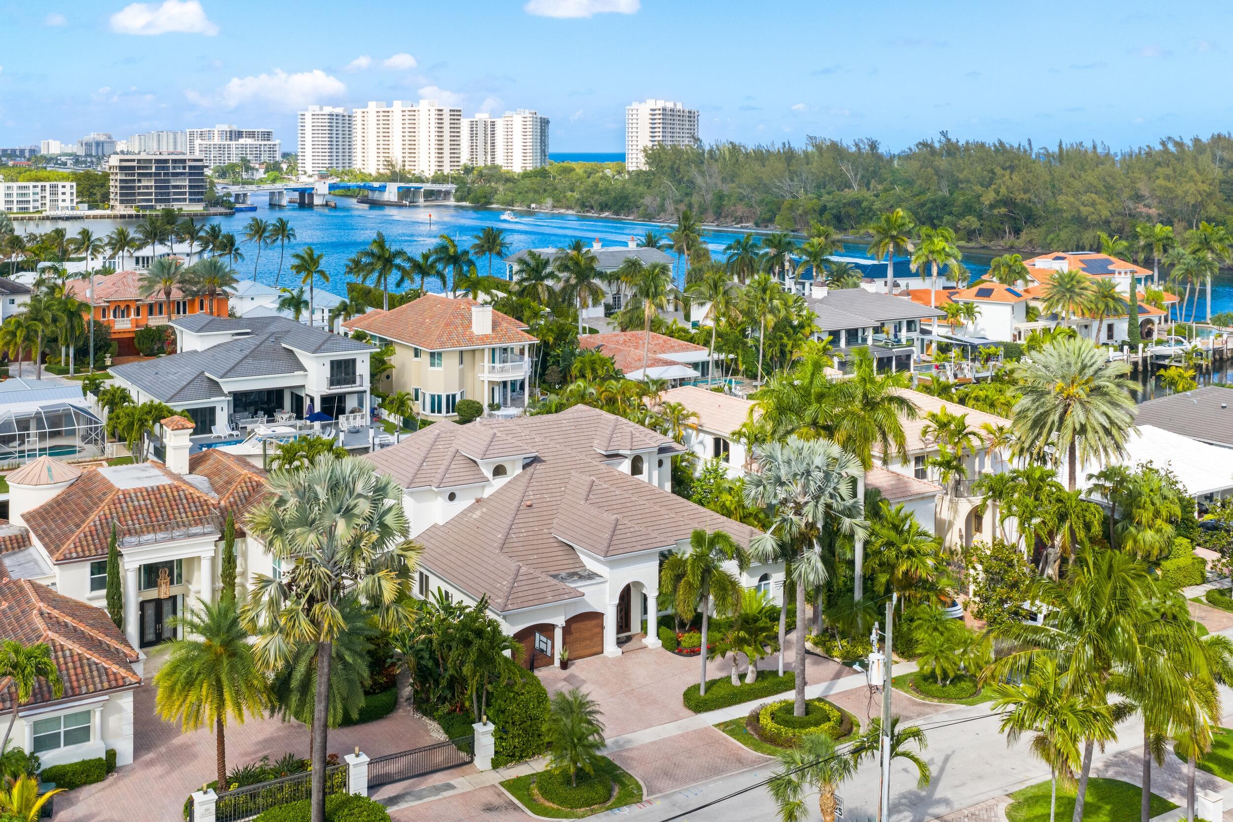 LAKE ROGERS ISLE UNIT A - Residential