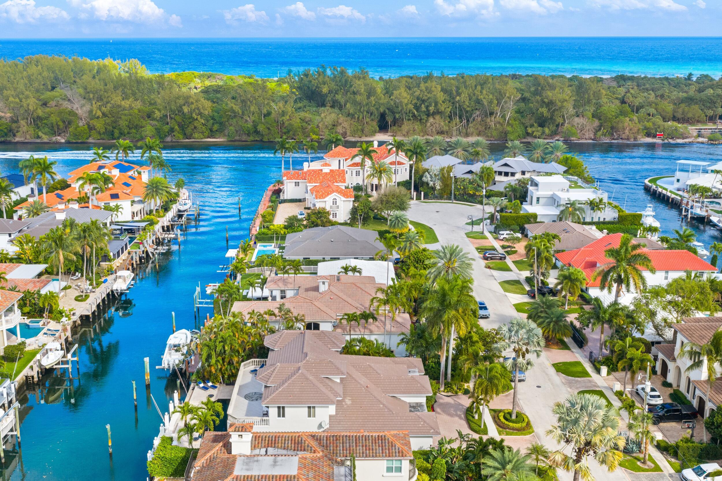 LAKE ROGERS ISLE UNIT A - Residential