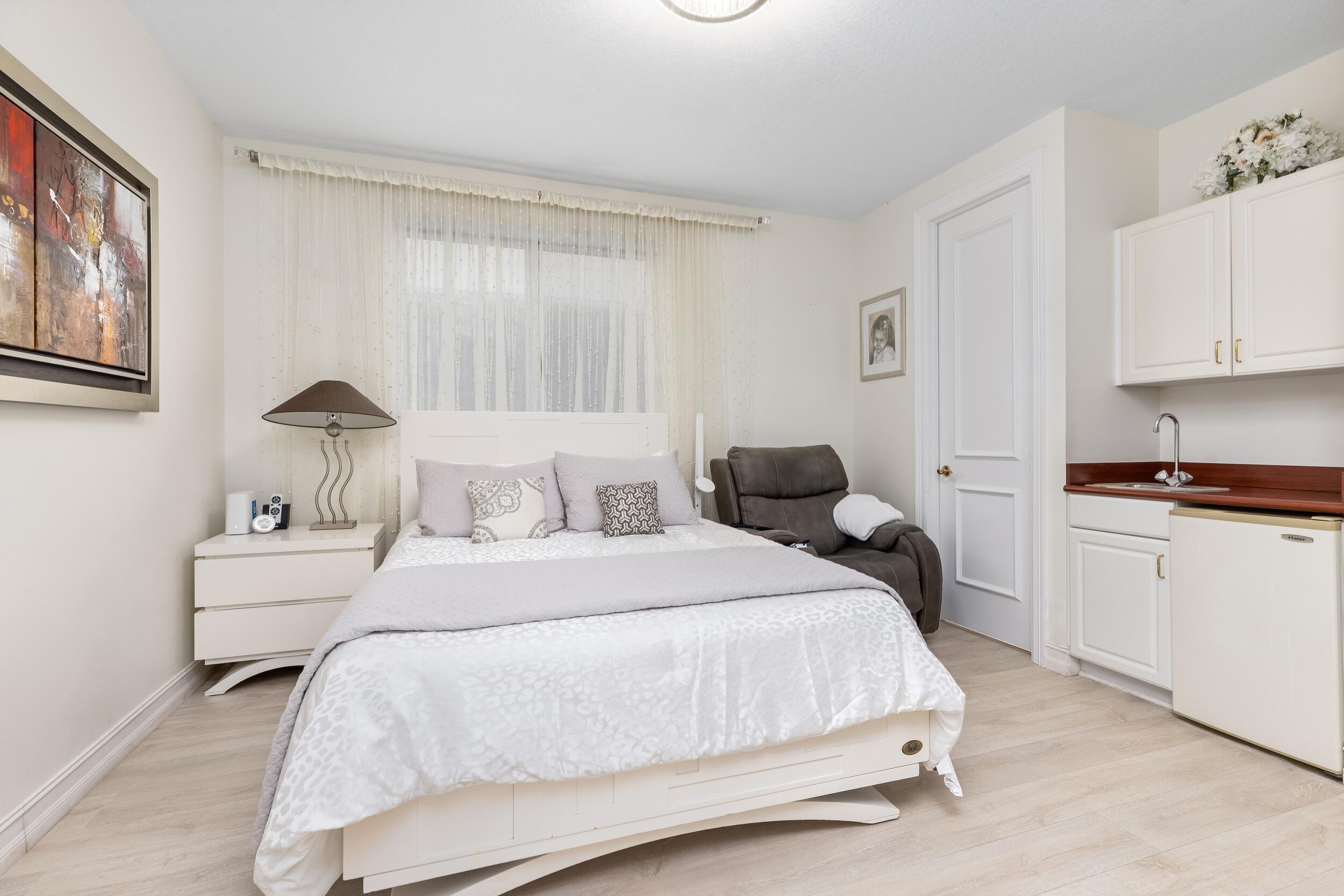 LAKE ROGERS ISLE UNIT A - Residential