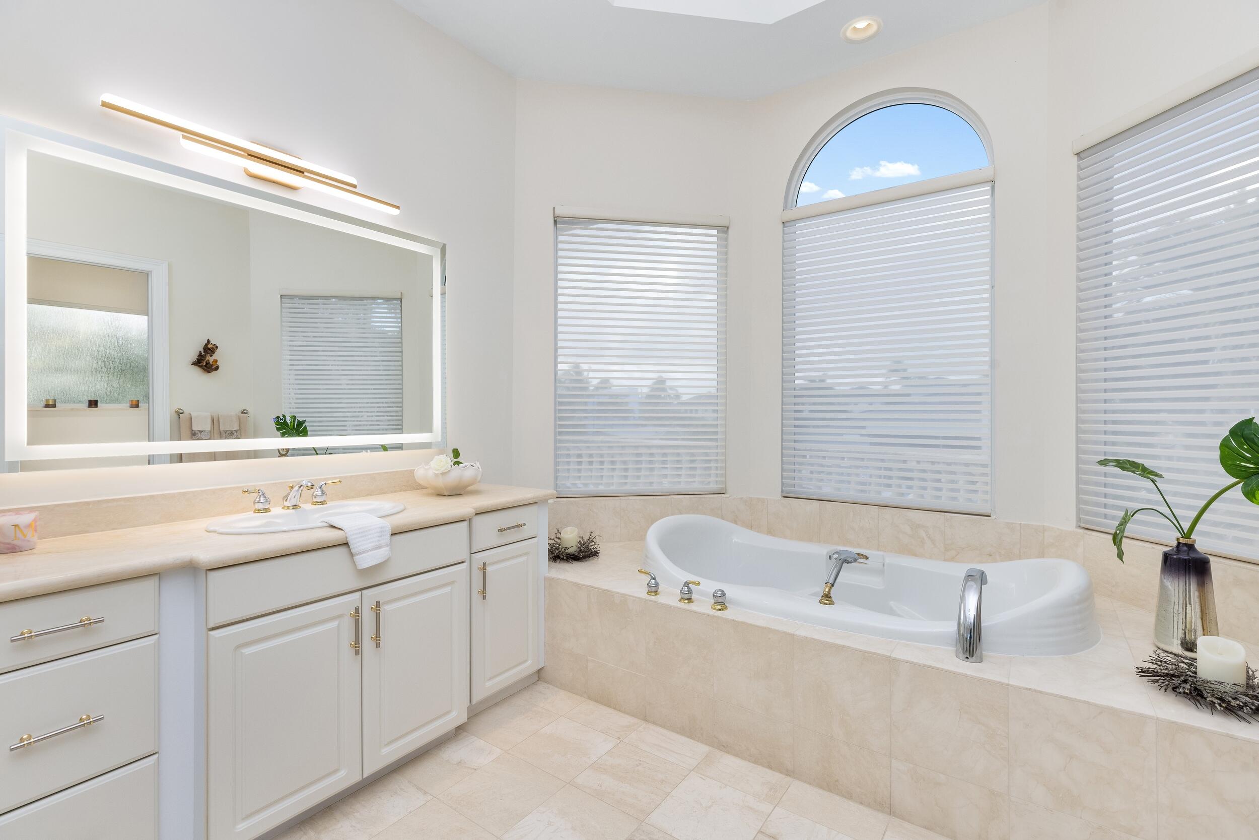 LAKE ROGERS ISLE UNIT A - Residential