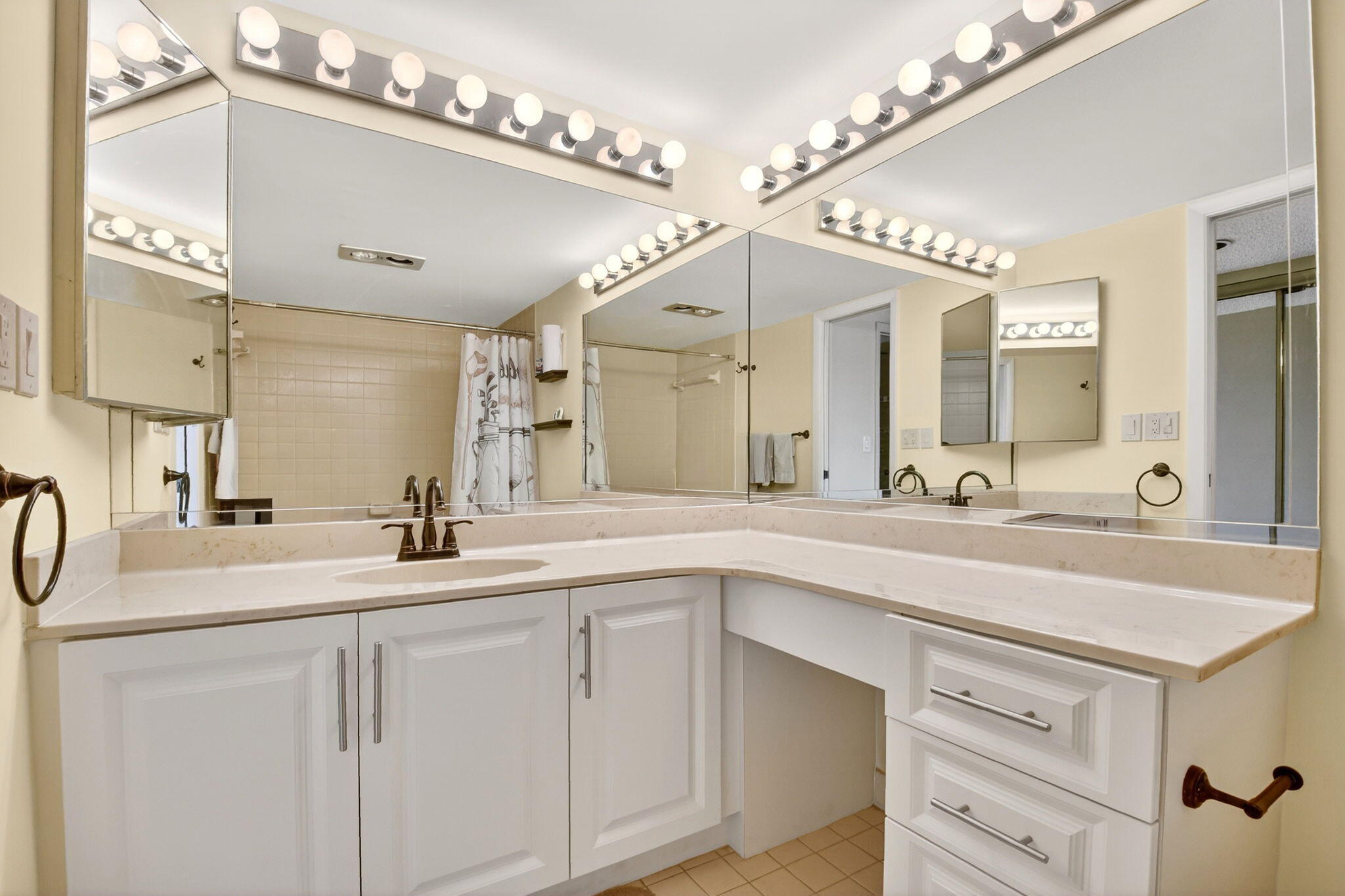 FAIRWAY PARK CONDO - Residential