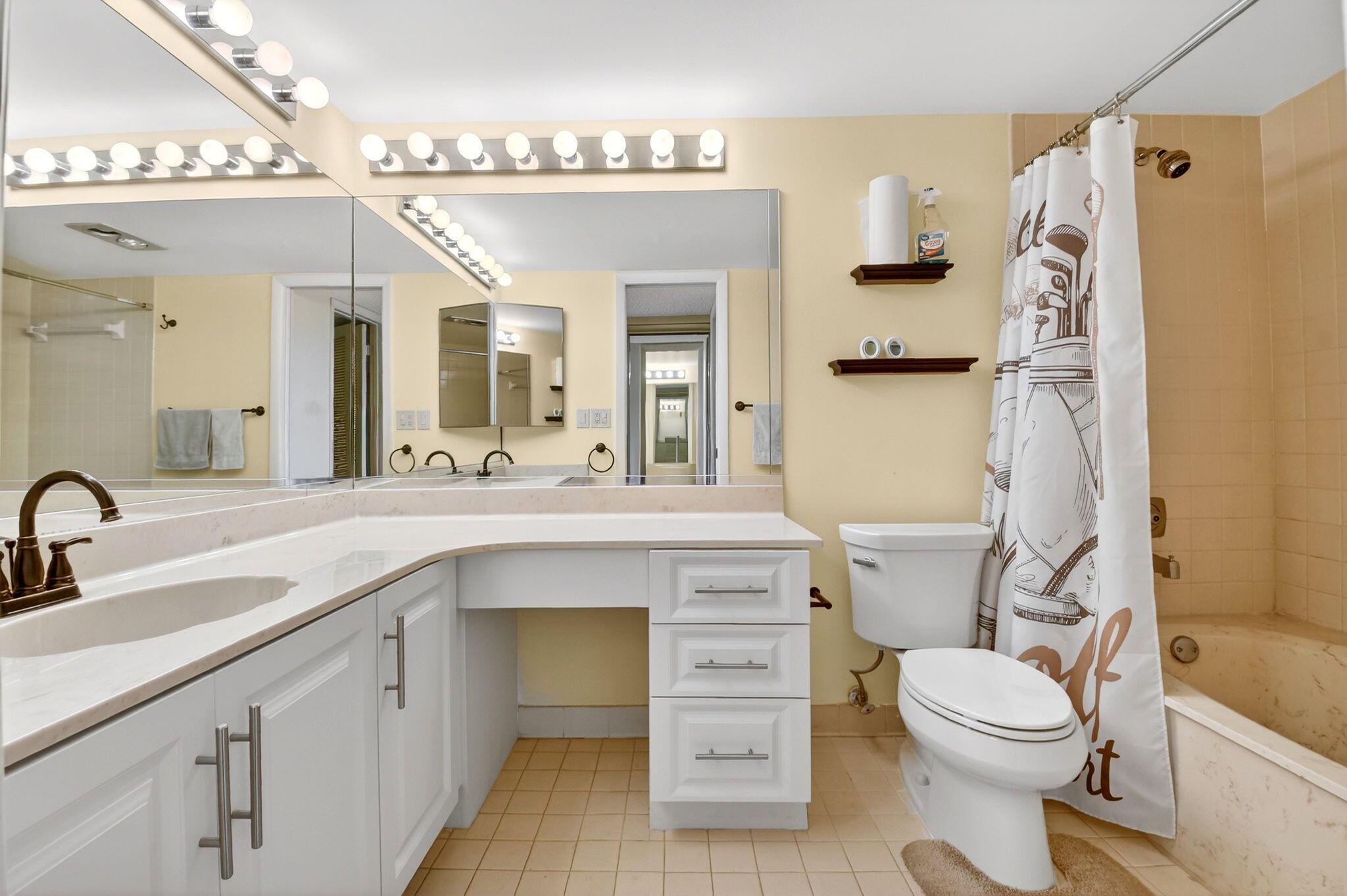 FAIRWAY PARK CONDO - Residential