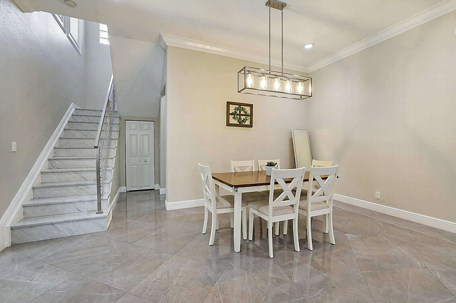 7167 Ivy Crossing Lane