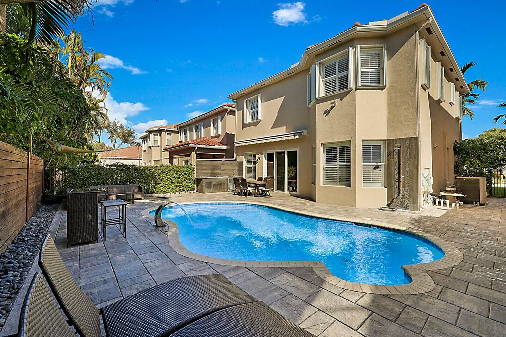 Photo of 7167 Ivy Crossing Lane, Boynton Beach, FL 33436 (MLS # R11154136)