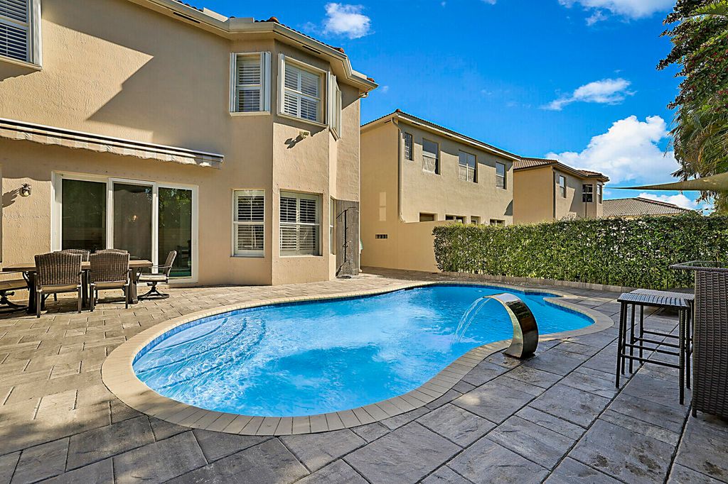 Photo of 7167 Ivy Crossing Lane, Boynton Beach, FL 33436 (MLS # R11154136)