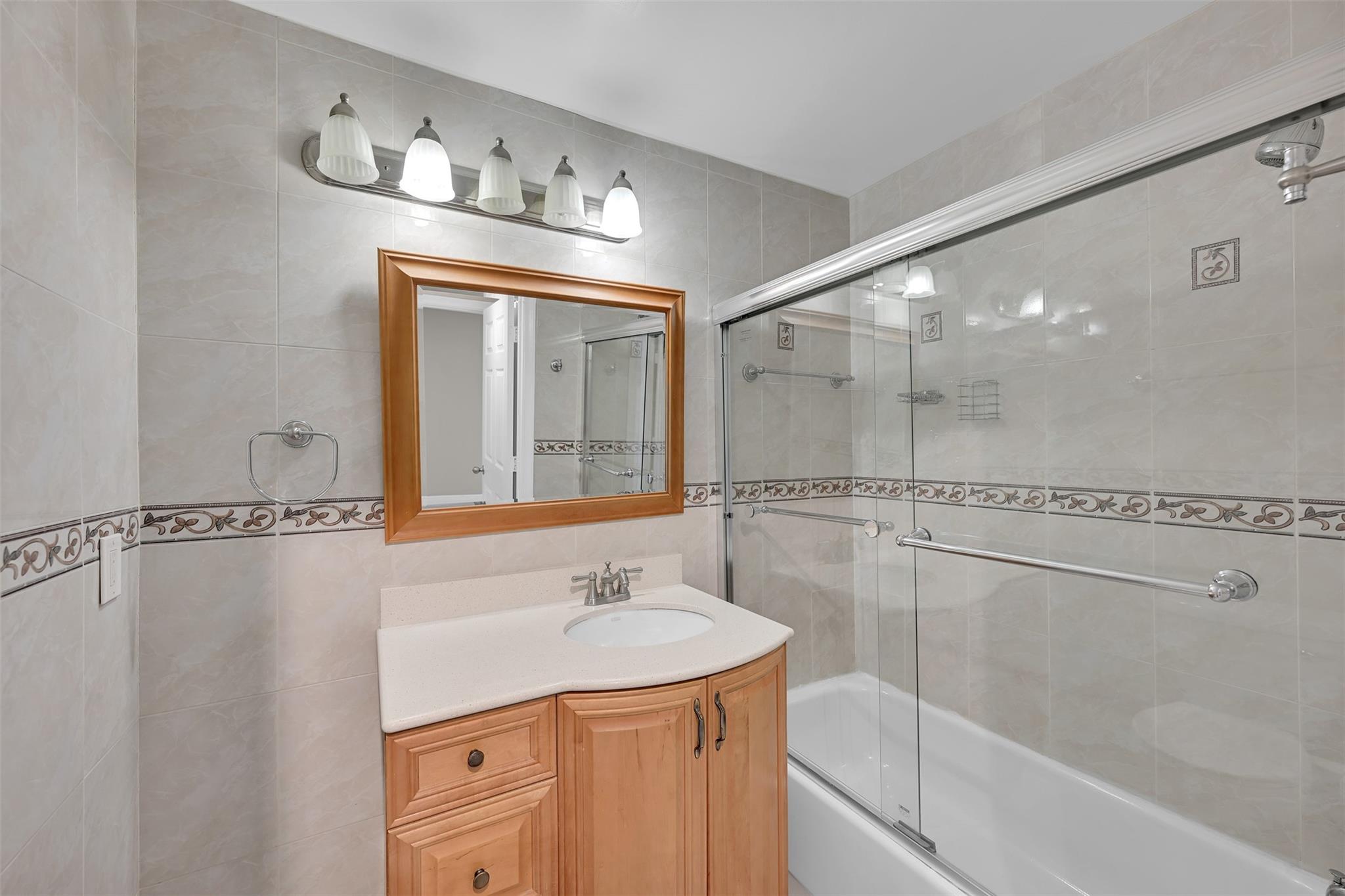 Diplomat Square - Residential Lease