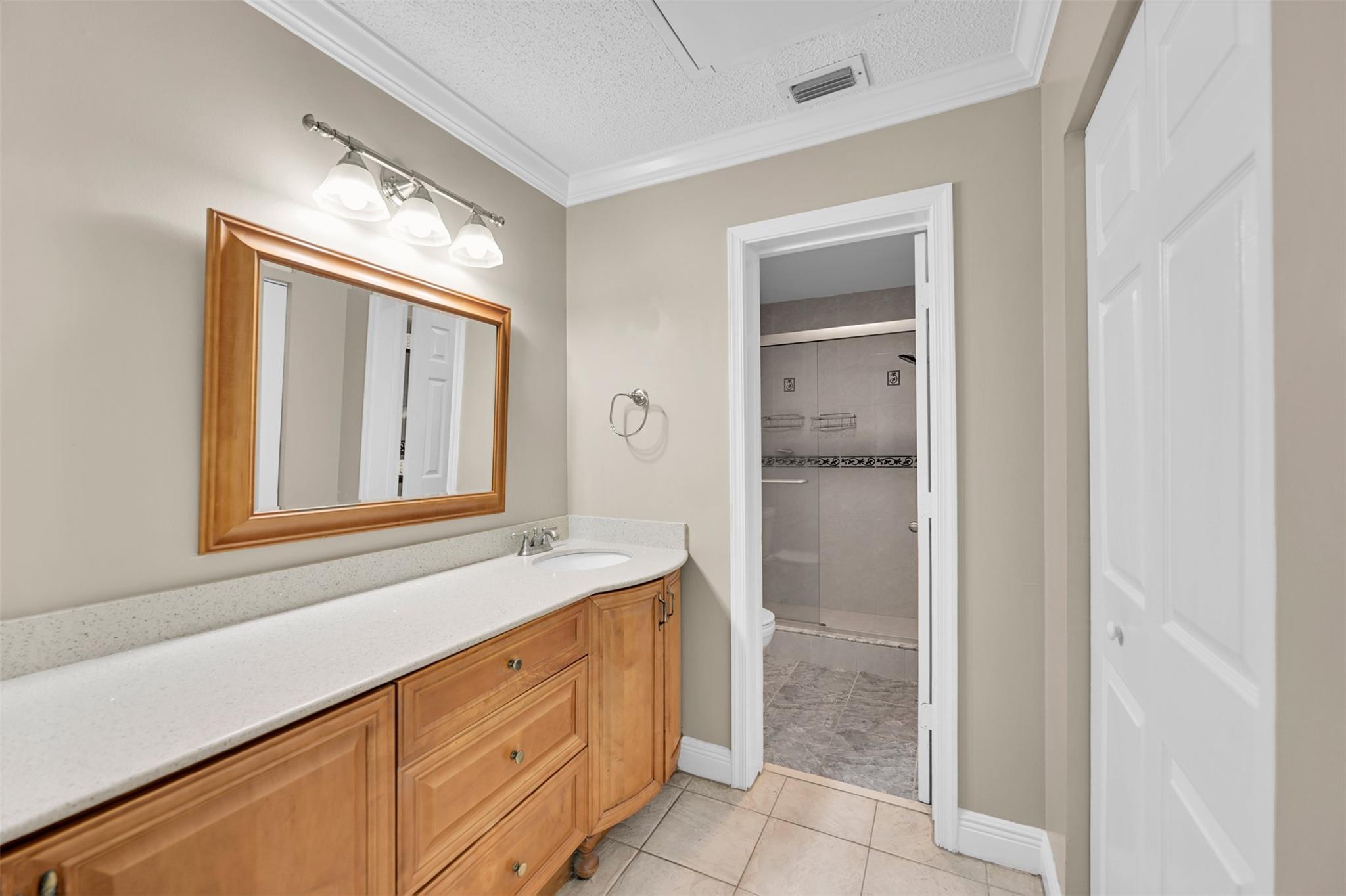 Diplomat Square - Residential Lease