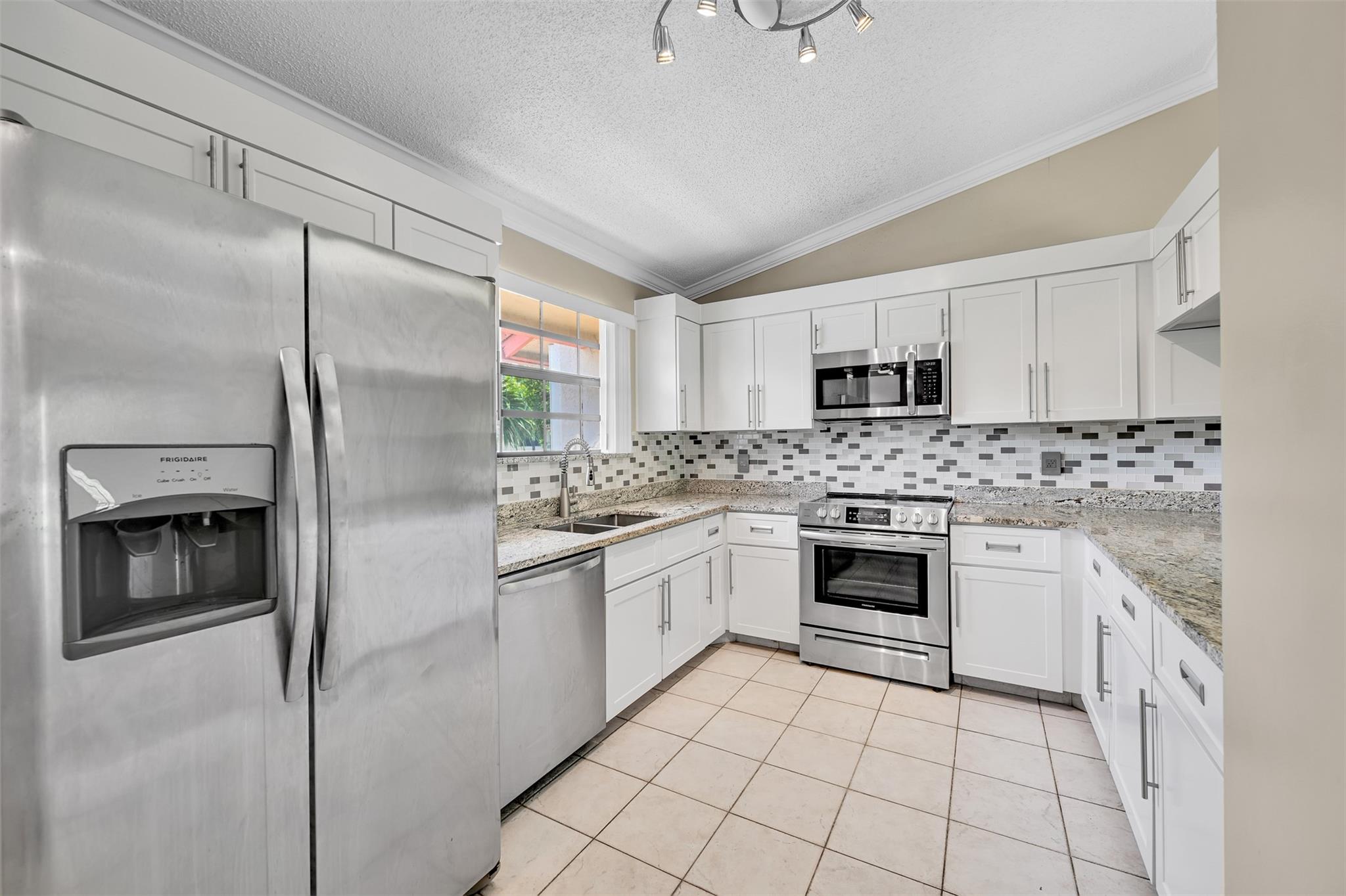 Diplomat Square - Residential Lease