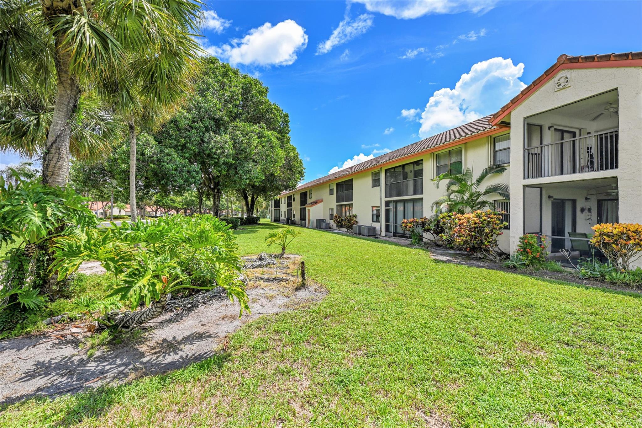 Diplomat Square - Residential Lease