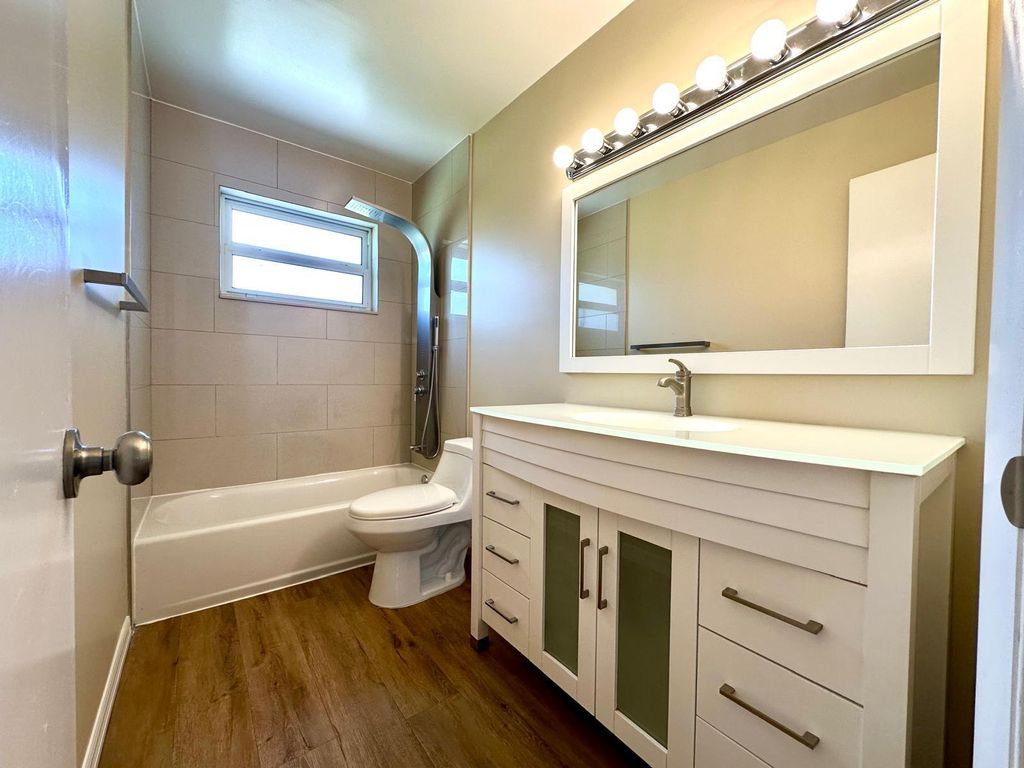 Photo of 3531 Burma Court, Palm Beach Gardens, FL 33403 (MLS # R11146564)