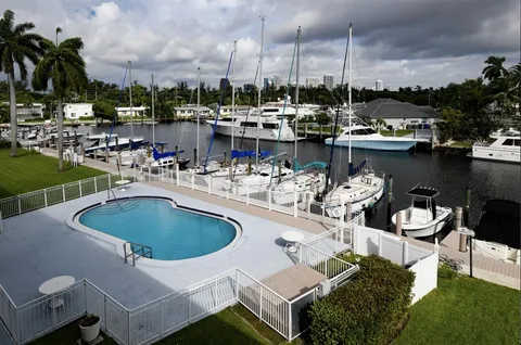 1475 SE 15th St Unit 311, Fort Lauderdale, FL MLS: F10492748