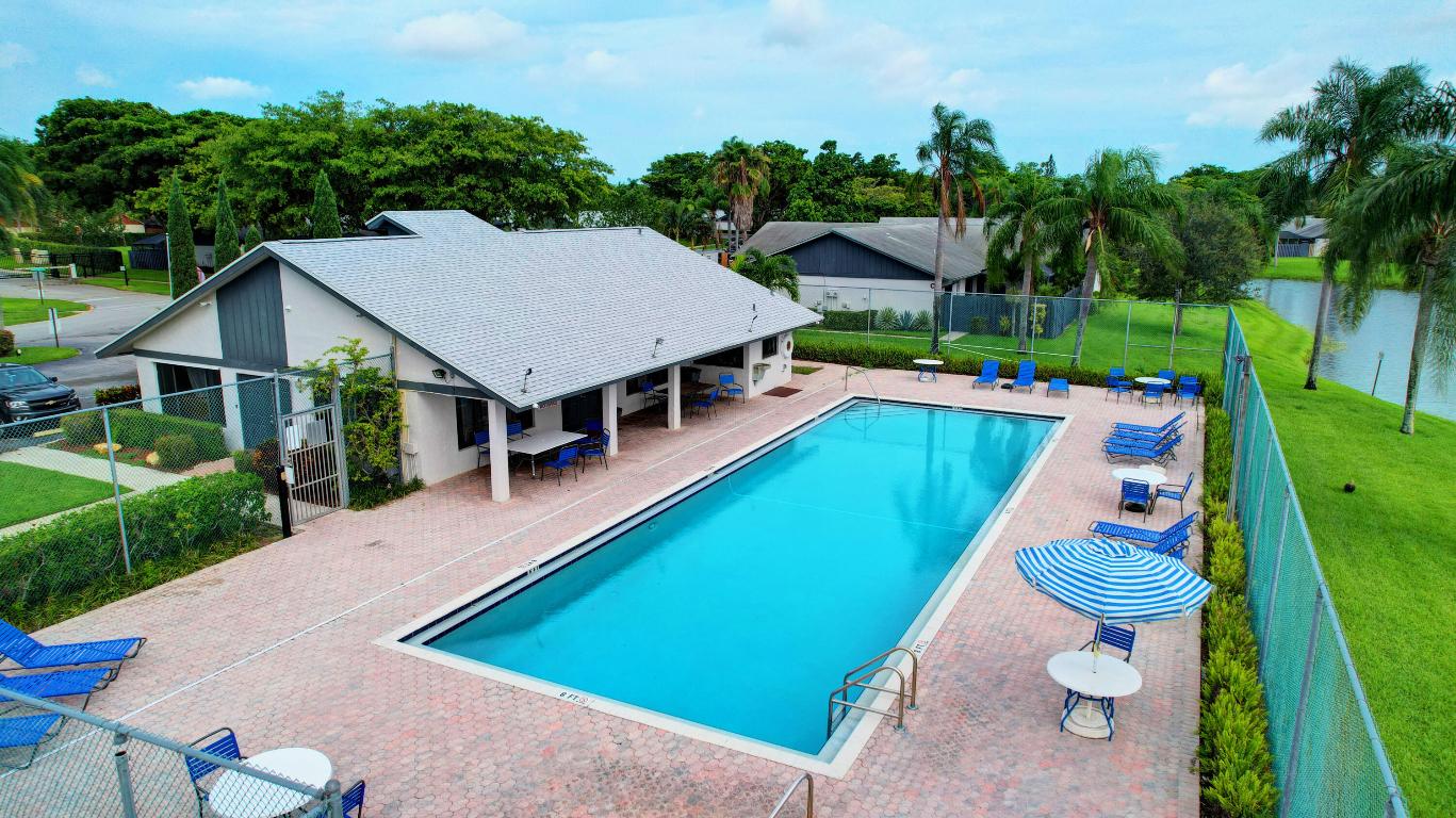 Summit Pines Summit Trail - Residential