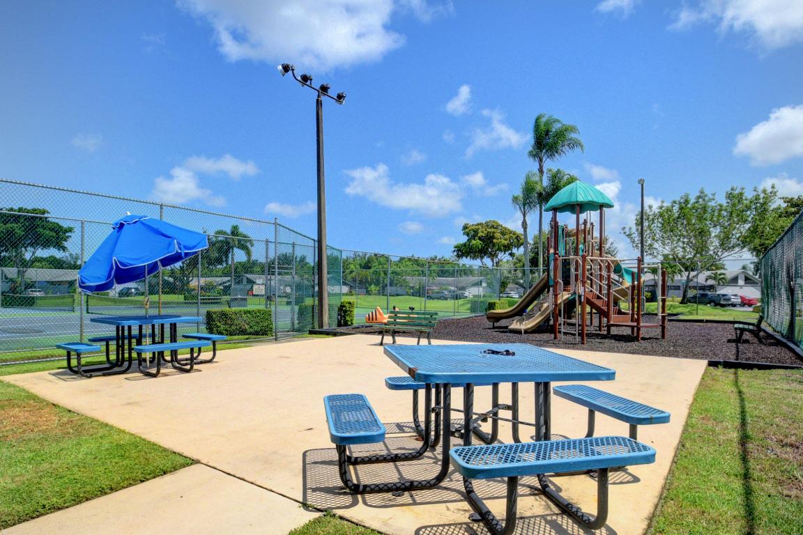 Summit Pines Summit Trail - Residential