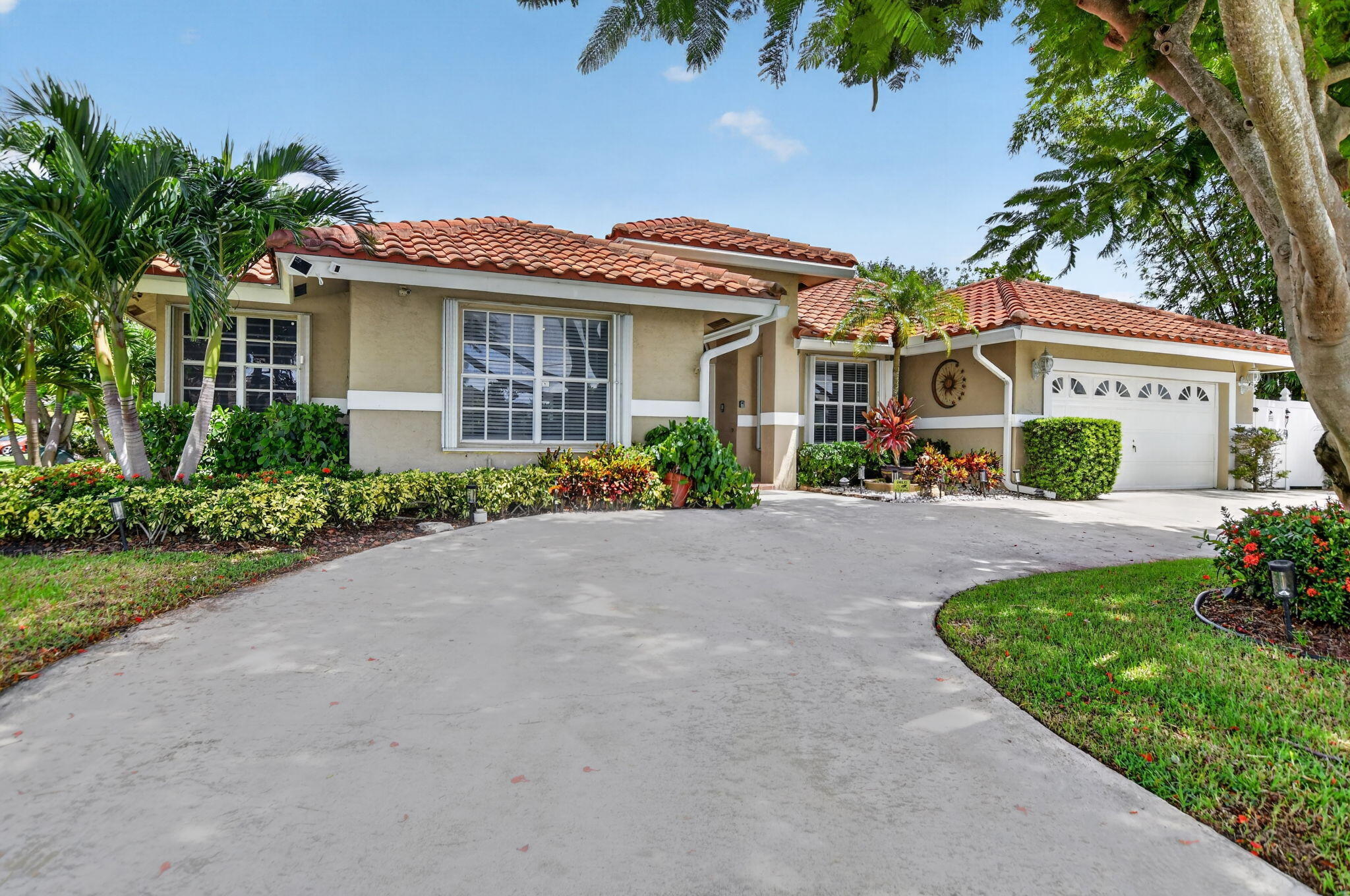 703 AVOCET Road