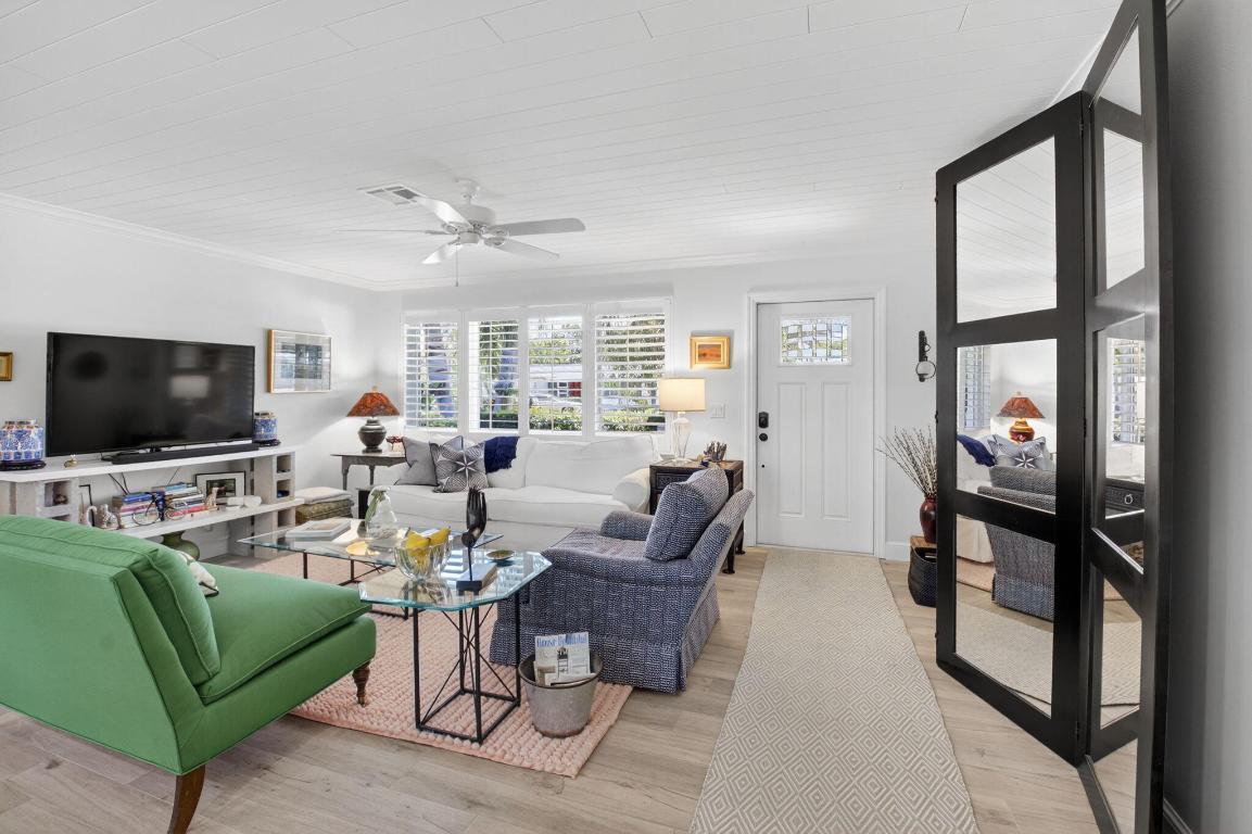 CHAPEL HILL - Residential