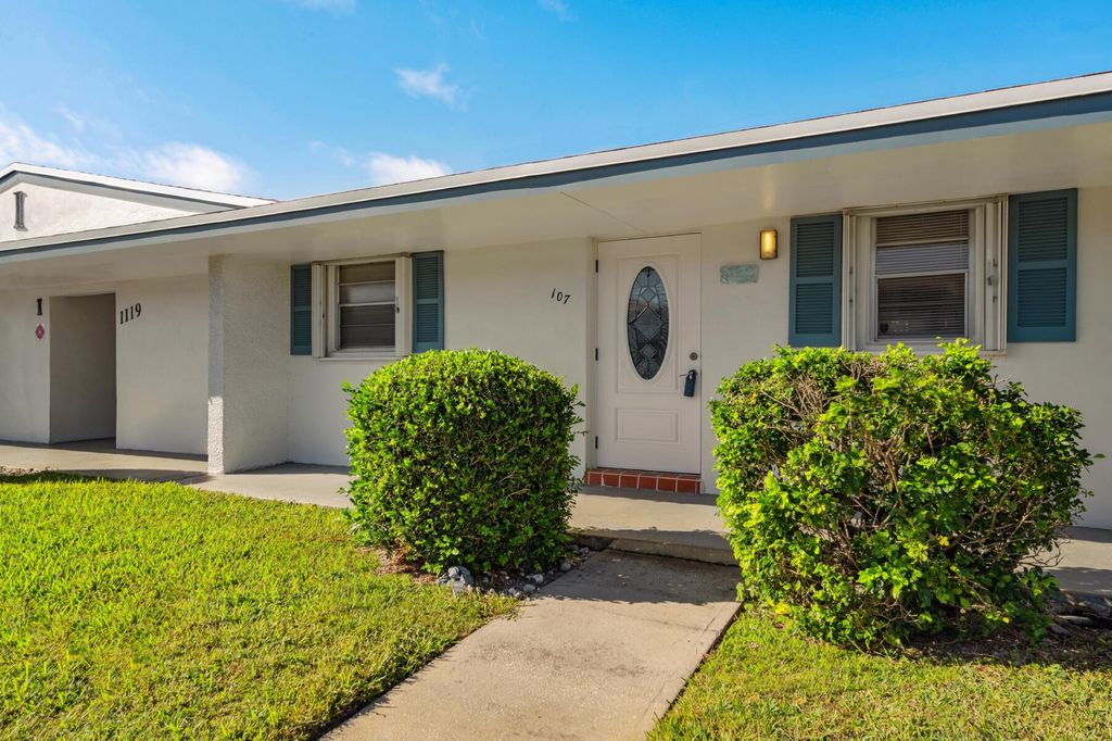 Photo of 1119 Lake Terrace #107, Boynton Beach, FL 33426 (MLS # R10944502)